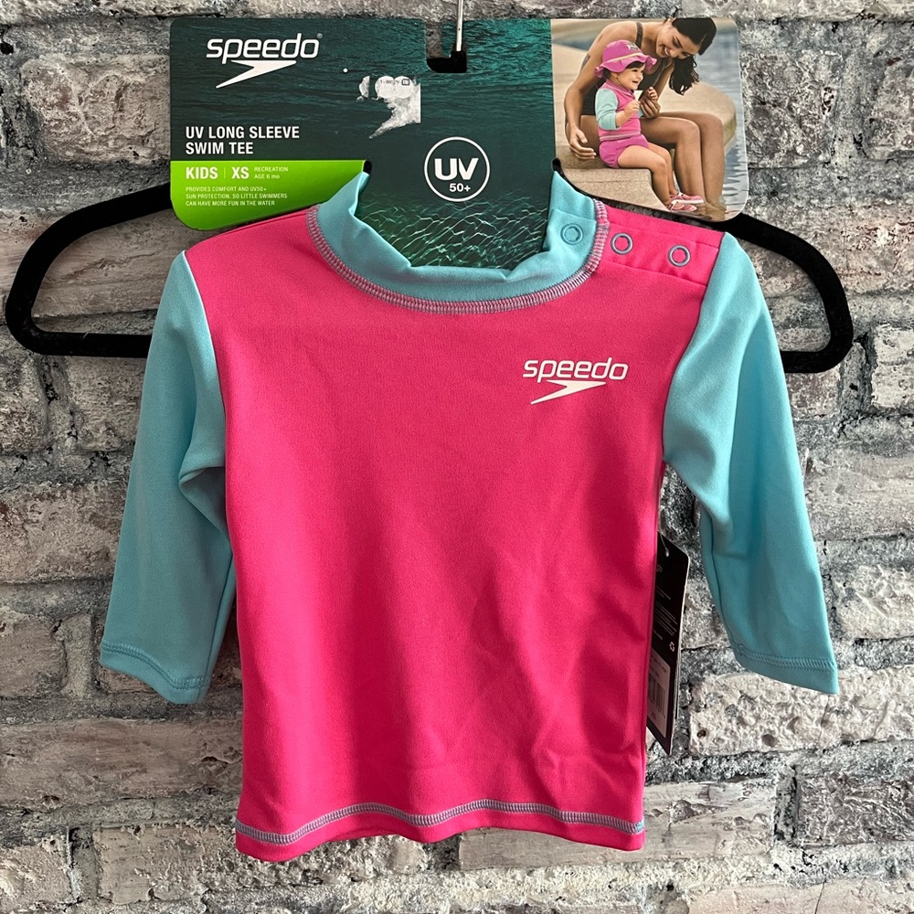 Speedo long sleeve UV 50 swim shirt New with tags. Smoke & pet free home gift⭐️